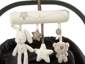 Peluches à suspendre au siège auto bébé