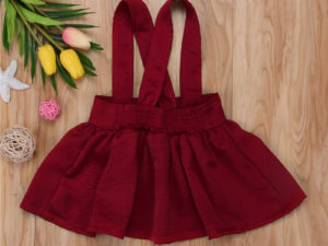 Jupe à bretelles couleur bordeaux