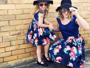 Robe fille bleu marine outlet