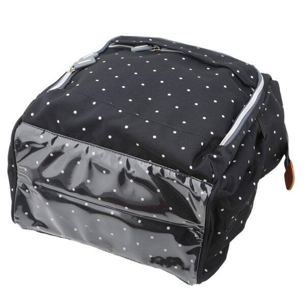 Protection plastique sous le sac à langer