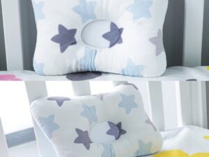 Coussin anti-tête plate pour bébé, étoiles gris et bleu