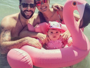 Bouée bébé flamant rose