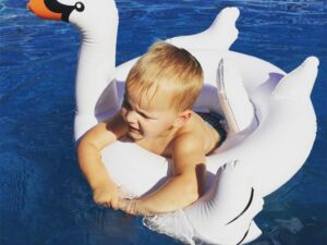 Bouée enfant en forme de Cygne blanc