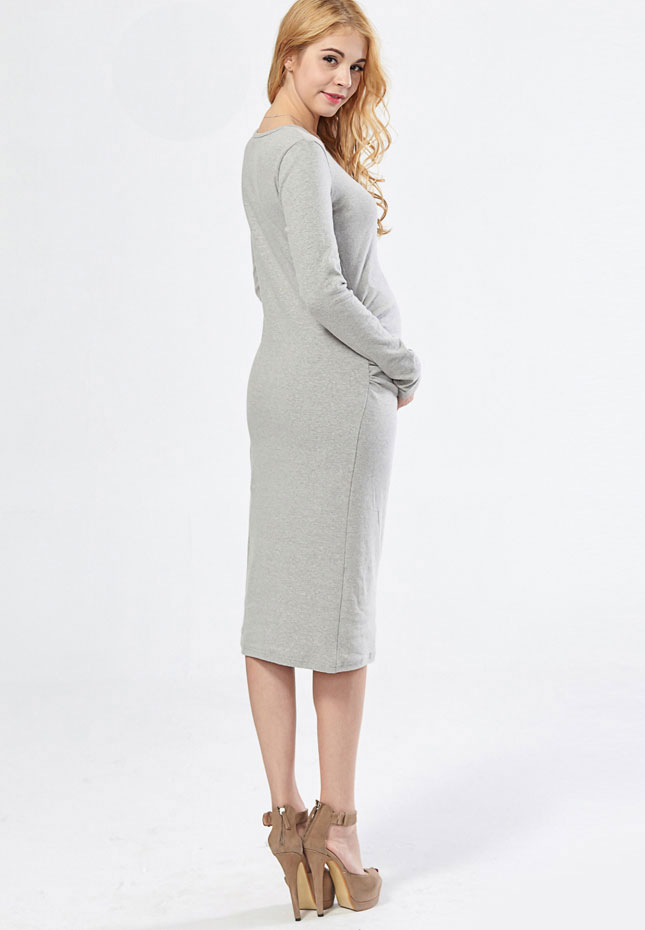 Robe longue gris clair pour la grossesse et après l'accouchement