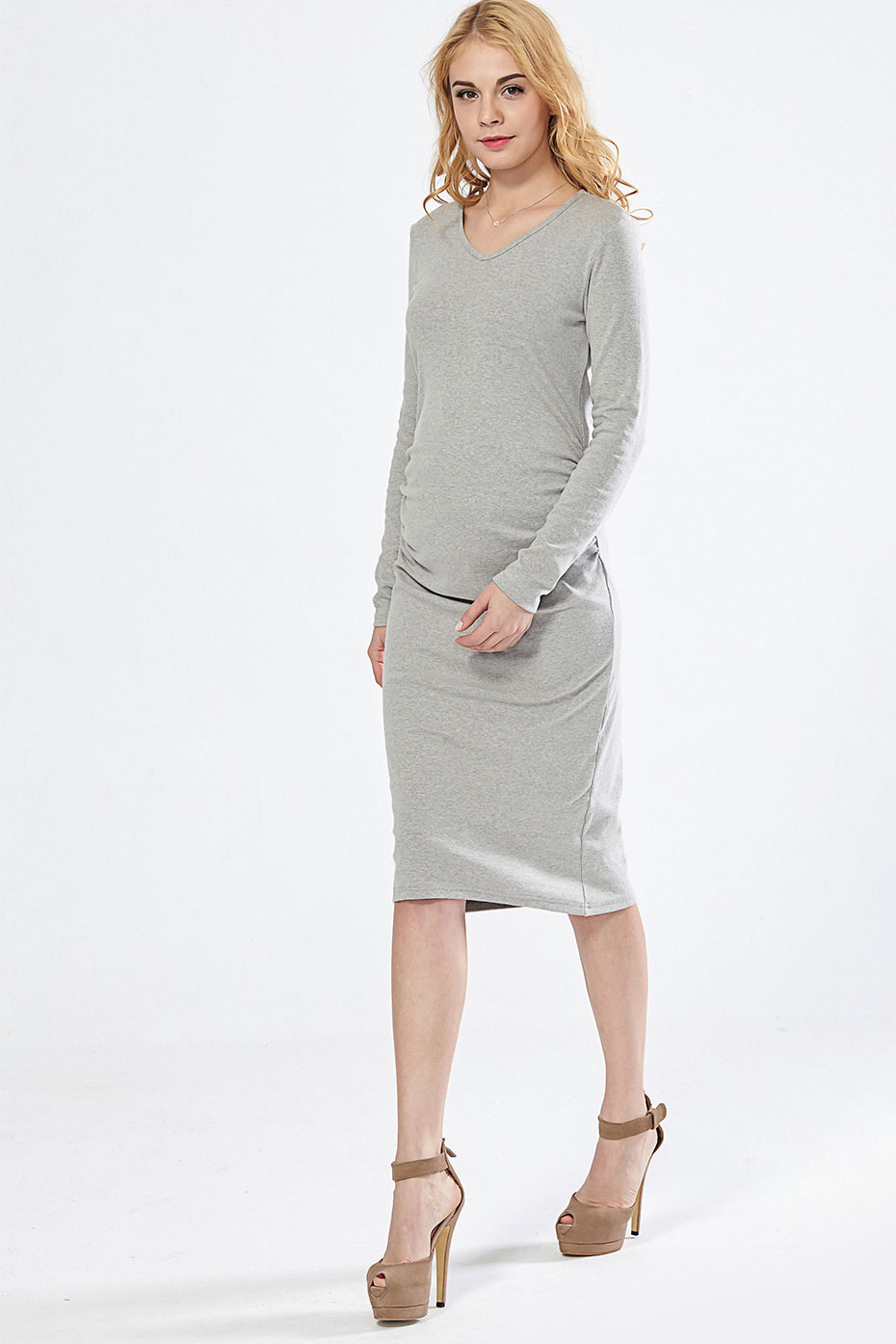 Robe longue gris clair pour femme enceinte et après l'accouchement