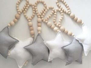 Colliers décoratifs pour la chambre de bébé