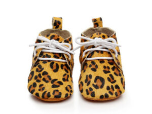 Mocassins bébé en cuir peau de panthère