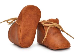 Paire de chaussures marrons en cuir pour bébé de 0 à 18 mois
