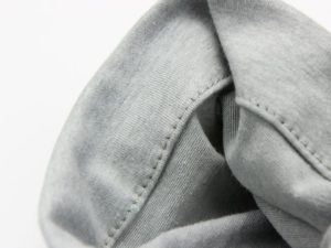 Détail du bonnet turban pour bébé