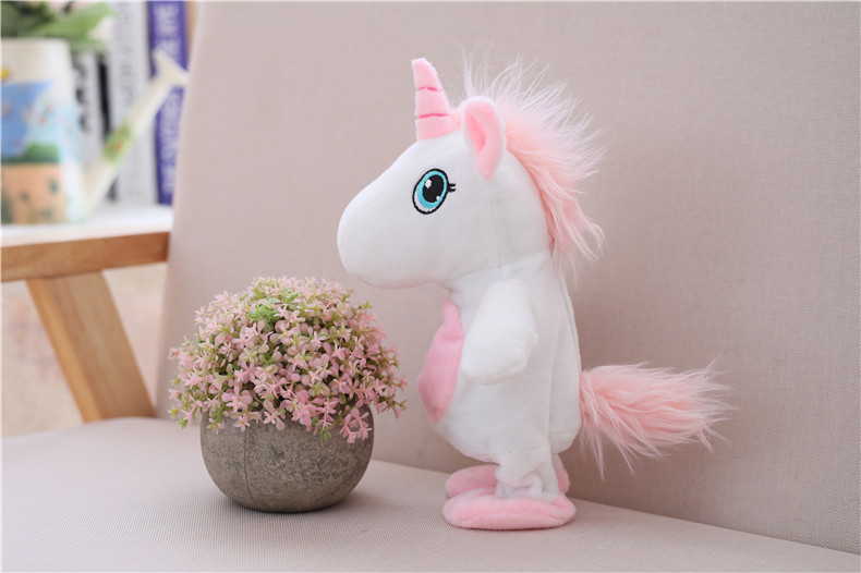 Peluche licorne qui parle et qui marche