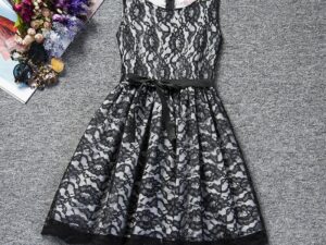 Robe dentelle noire fille pour occasions spéciales