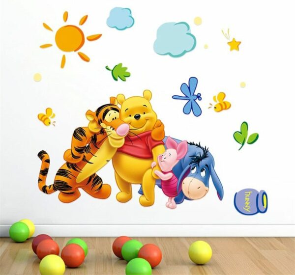 Joli sticker mural déco Winnie l'Ourson pour chambre enfant