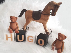 Cube en bois déco avec lettres prénom garçon