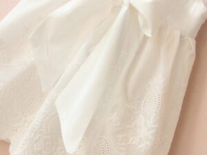 Robe blanche dentelle