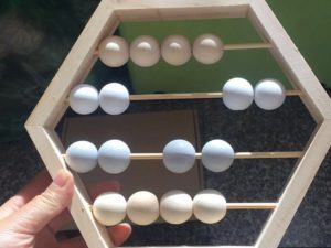 Boulier en bois bébé fait à la main