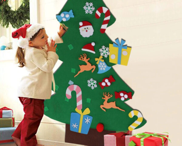 Sapin de Noël mural enfant