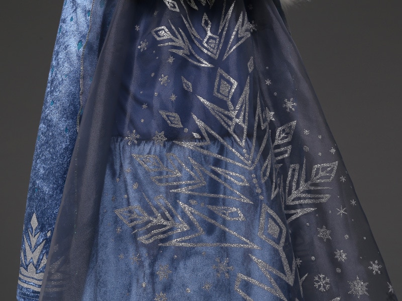 Détails de la robe Reine des Neiges