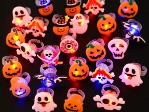 Lots de bagues qui s'éclairent dans le noir pour Halloween