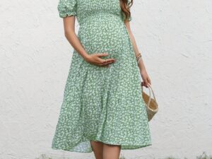 Robe enceinte col carré